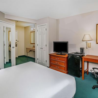 1 Double Bed, Mobility Accessible Room, Non-Smoking