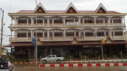Champa Hotel