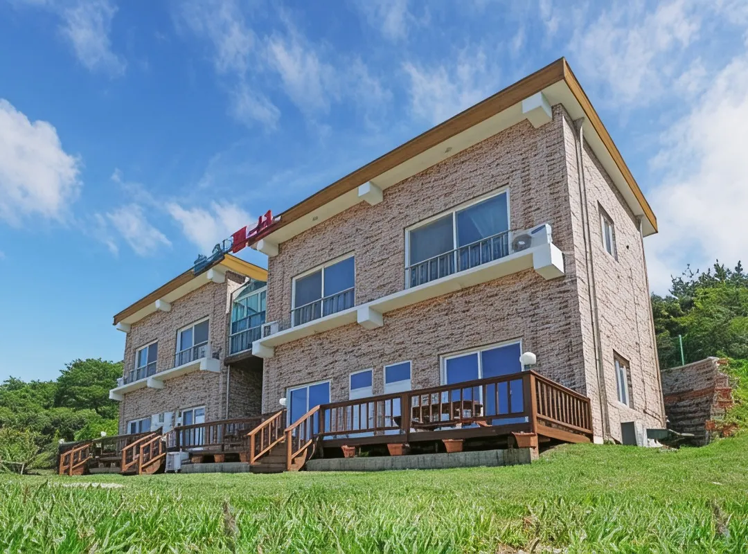 Jebu Island Pine Needle Pension - Hwaseong-si