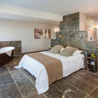 Deluxe Suite Hôtel La Lagune Promo Code
