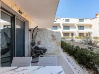 Amalthia Luxury Suites Hotels in Políkhronon