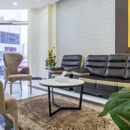 OYO Townhouse 156 Rose Hotel Apartments