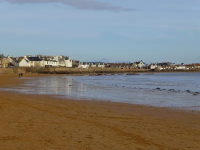 Elie Residence Studio Apartment, perfect for 2! Ground-floor. Hotels in 