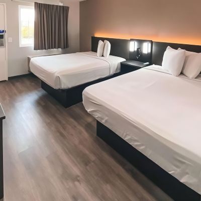 Queen Room with Two Queen Beds - Disability Access Motel 6-West Sacramento, CA Promo Code