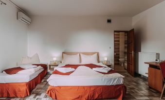 Fenyves Hotel - Housity