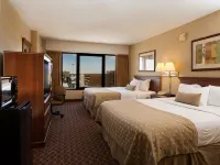 Ramada by Wyndham Topeka Downtown Hotel & Convention Center
