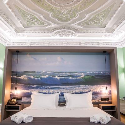 Grand Room Flag Design Hotel Promo Code