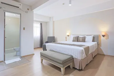 Hotel Gunawangsa Manyar Hotels in 