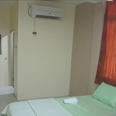 Bilik Bertiga Standard Kupon Best Seven Motel