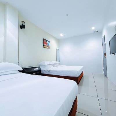 Suite Keluarga Kupon Green Hotel