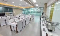 จีนาน เรดจินเส็ง วิลล์ โรงแรมใน