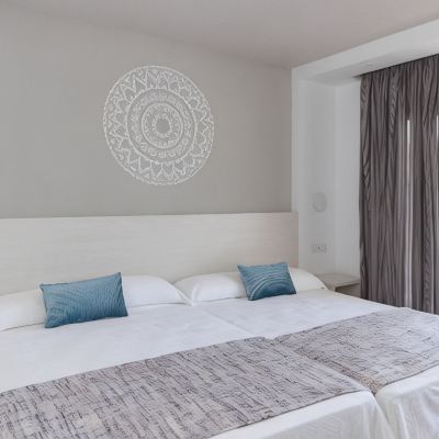 Standard Triple Room Hotel Oasis Park Splash Promo Code