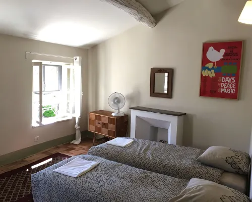 Village house in the center of Lourmarin Hotels in Lourmarin