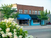HISTORIC 1890s Rexburg Loft - 2 Q, 1 K Laundry, 2 blocks to BYUI, Clean & Fun! 雷克斯堡住宿飯店
