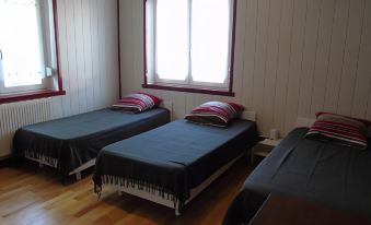 Chambres d'Hotes Lagarde - Housity