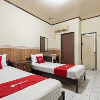 Reddoorz Twin Room Hotel Aida Promo Code
