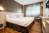 AZZ Valencia Tactica Hotels in 
