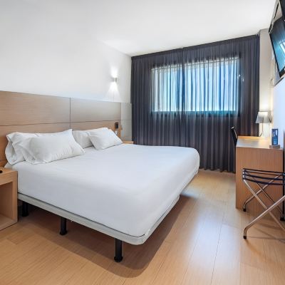 Family Triple Sercotel Hola Tafalla Promo Code