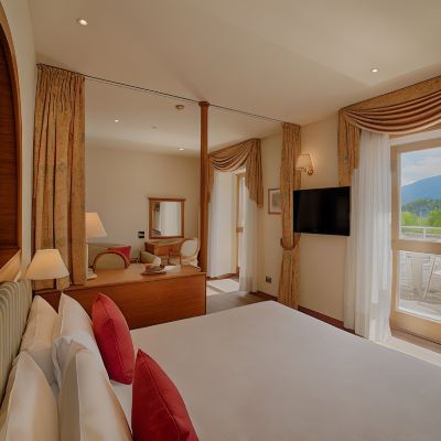 Junior Suite with Balcony and SPA Access