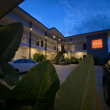 Red Heritage Hotel