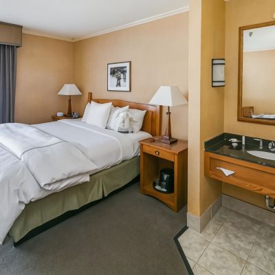 Hotel Room-King Mammoth Mountain Inn Promo Code