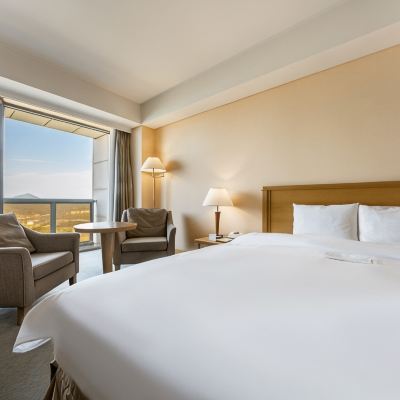 디럭스 더블룸 마운틴뷰 호텔현대 바이 라한 목포 쿠폰