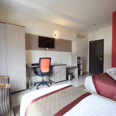 Deluxe Twin Room Kupon Hotel Club Dolphin