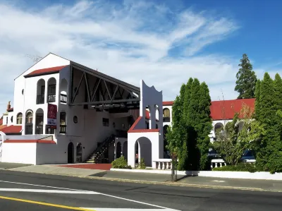 Alcala Motor Lodge Hotele w: 