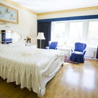Standard Room with Double Bed-Non-Smoking