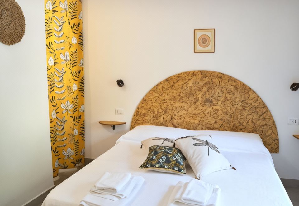 双人房（带独立浴室）