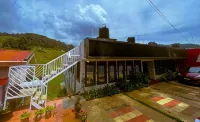 Rozana Retreat
