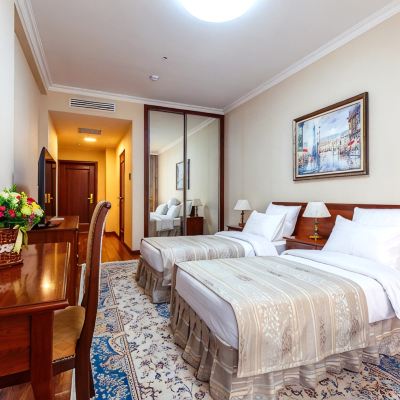 Standard Twin Room Alanda Hotel Promo Code