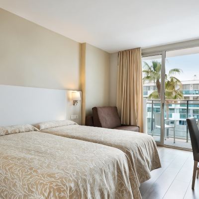 Standard Quadruple Room (2 Adults + 2 Children) Hotel Best Maritim Promo Code