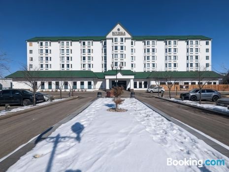 Divya Sutra Plaza and Conference Centre Calgary Airport