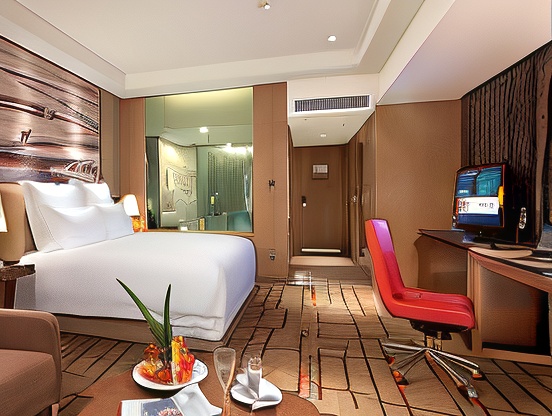 豪华园景大床房