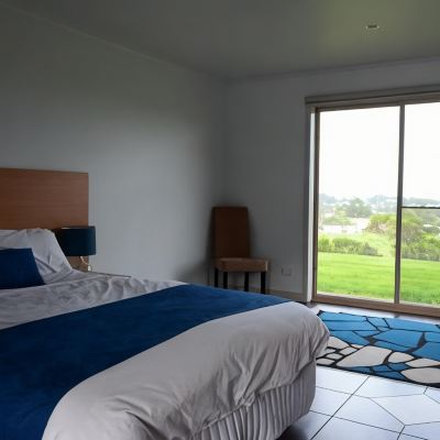 Apartment With Shared Bathroom Island Breeze Motel Promo Code