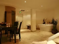 Faldernpoort Hotels in Emden