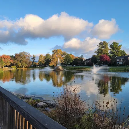 Beautiful Remodeled Downtown Frederick Cottage (Pet-Friendly) Отели в г. Фредерик