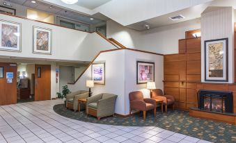 Holiday Inn Express & Suites Burlington