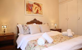 Best House, Athens Central Flat, Ithakis STR - Housity