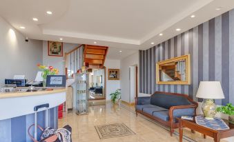 Hotel Aliai - Housity