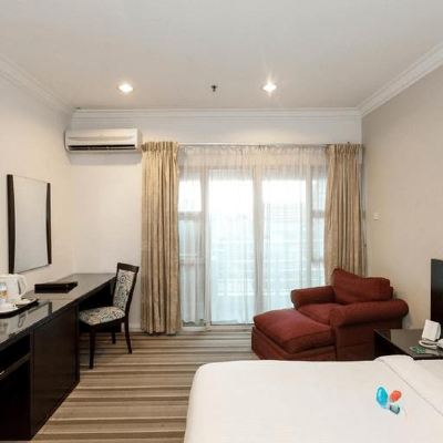Standard King Room Kupon StayInn Gateway Hotel Apartment