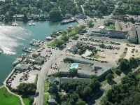 Ocean Street Inn on Hyannis Harbor Hotels in Barnstable