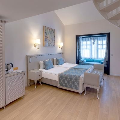Family Room Club Jacuzzi Dublex Room (4 Pax) Starlight Resort Hotel - All Inclusive Promo Code