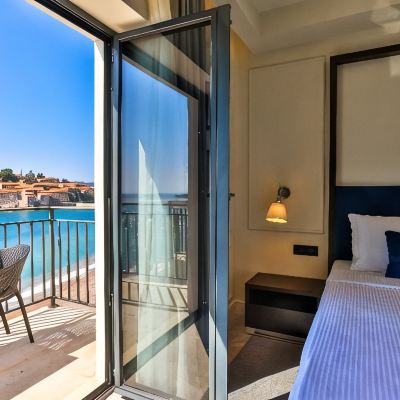 Premium Double or Twin Room with Sea View Hotel California Promo Code