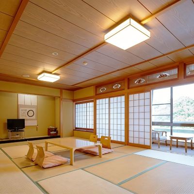 和室(本館) 呉羽ハイツ クーポン