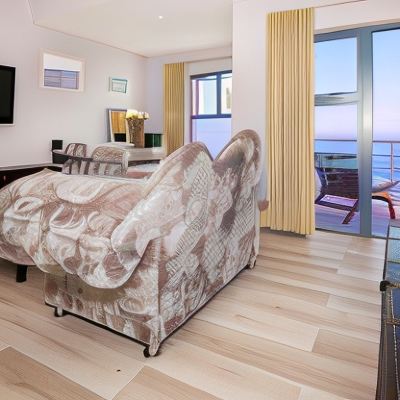 Deluxe Double Room With Side Sea View