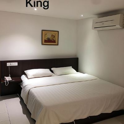 Bilik Deluxe King Kupon Vistana Micassa Hotel