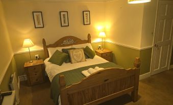 St Quintin Arms - Housity