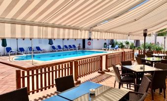 Hotel Tugasa Sierra y Cal - Housity